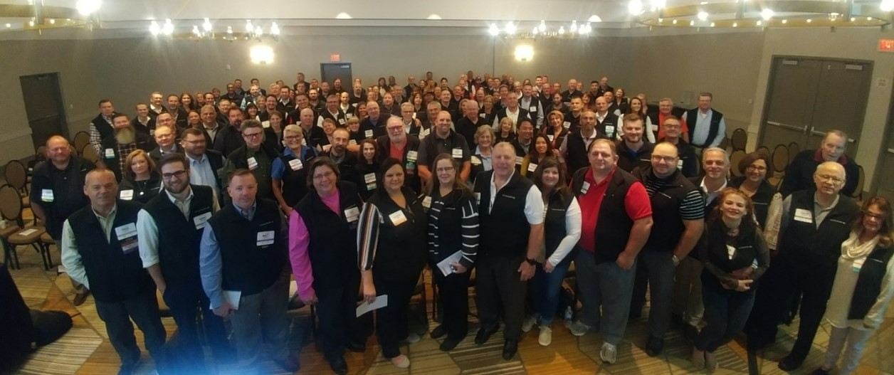 kitchen-tune-up-franchisees-reunion.jpg
