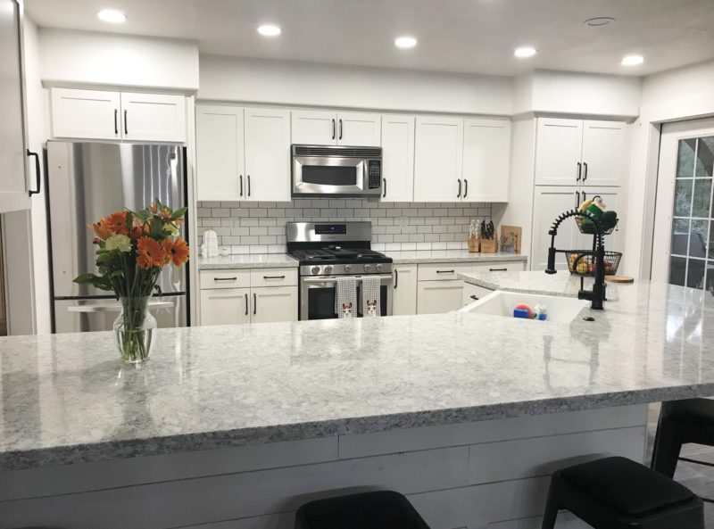 refacing-plus-white-shaker-cabinets.jpg