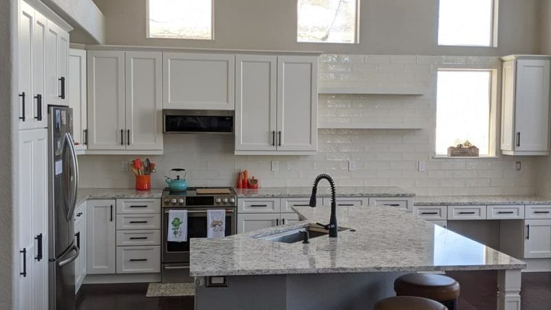 white-shaker-cabinets-subway-tile-backsplash.jpg