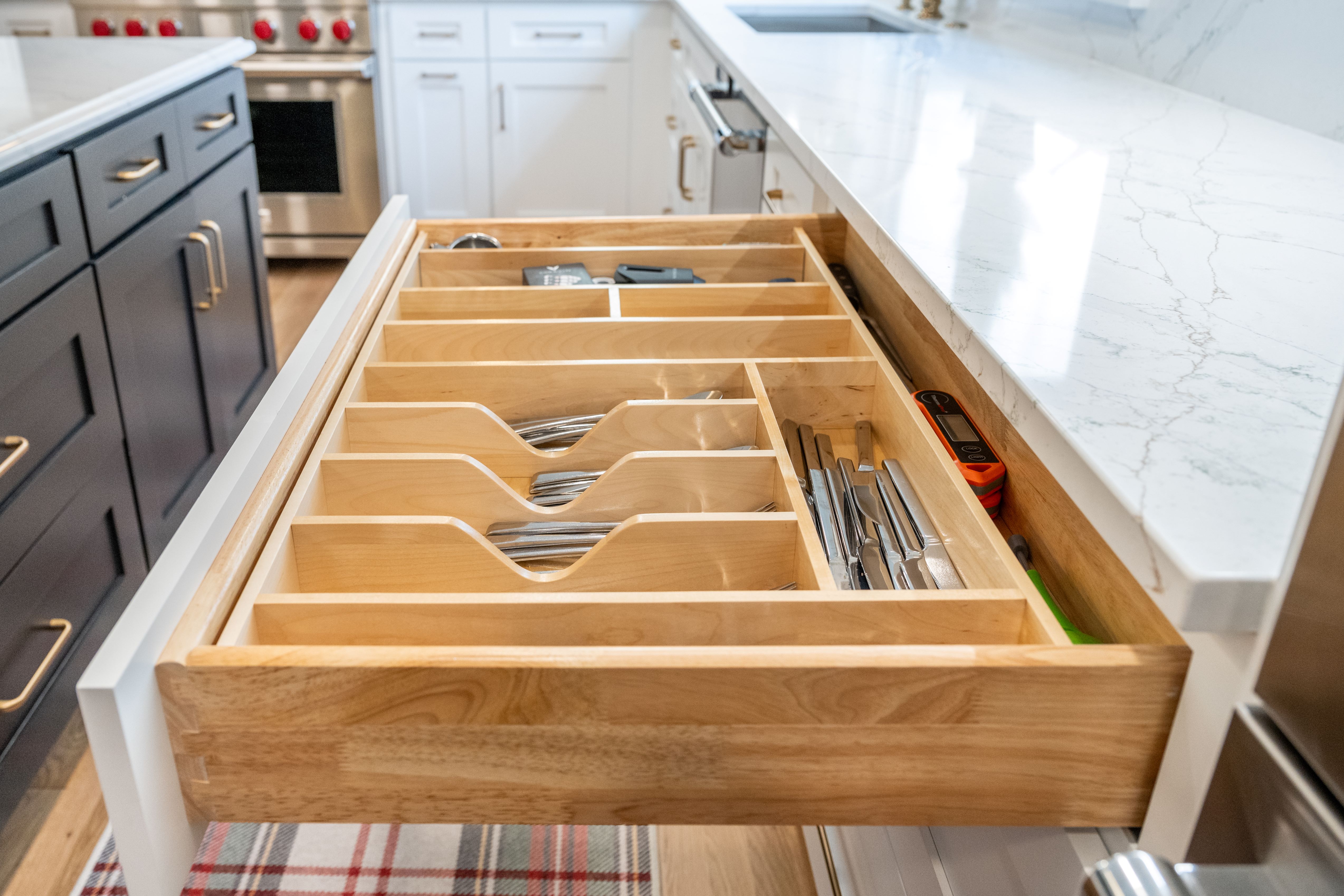 KTU Columbus, OH - Custom Cabinets_Drawer Organizer_2