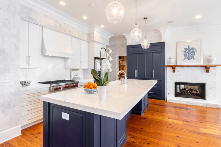 Reface vs Redoor vs Paint vs Replace: How to Choose the Right Cabinet Upgrade