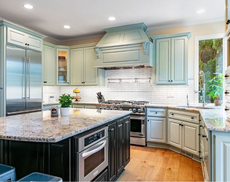 Bold Kitchen Trends for Summer