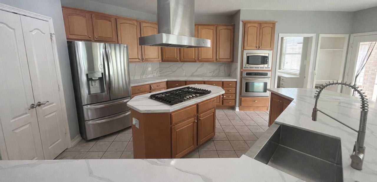 Refacing-Katy, TX-Before