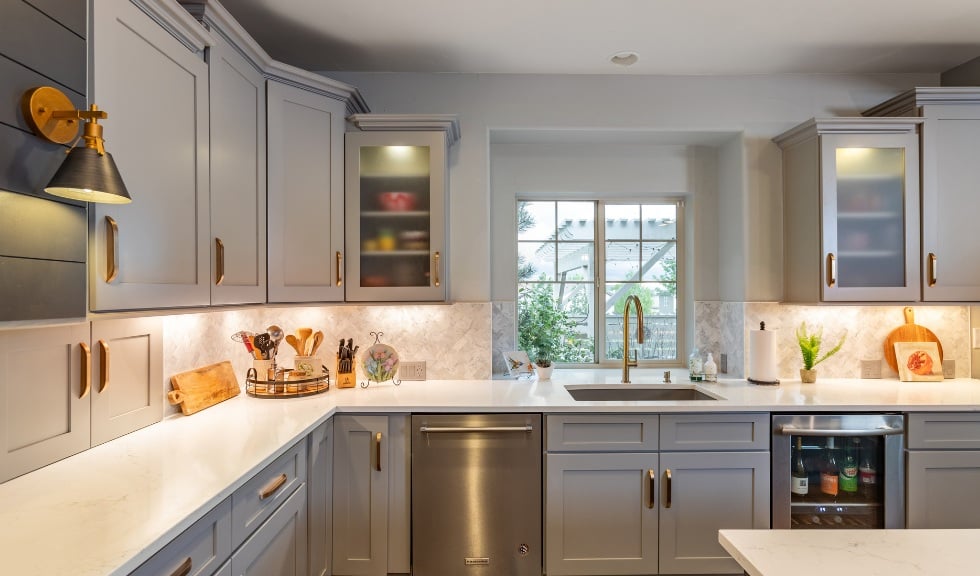 Diane’s Classic Kitchen Upgrade: Timeless Elegance with Cabinet ...