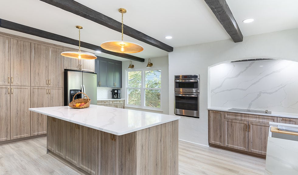custom-rtf-cabinets-modern-kitchen-quartz-island