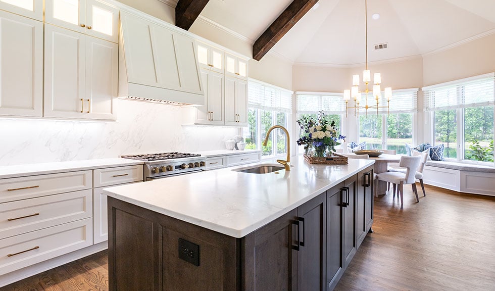 custom-kitchen-remodel-island-breakfast-area